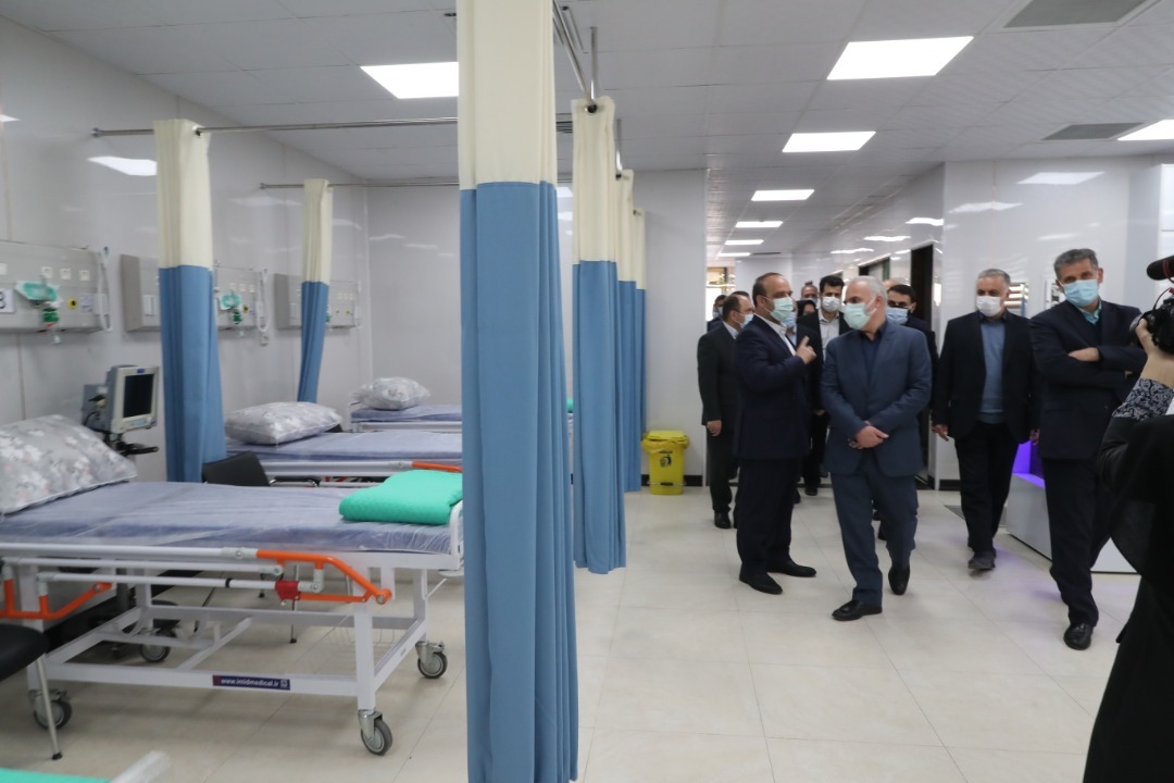 تقدیر عضو هیات عامل و معاونت انسانی بانک از مدافعان سلامت بیمارستان بانک ملی ایران تقدیر عضو هیات عامل و معاونت انسانی بانک از مدافعان سلامت بیمارستان بانک ملی ایران