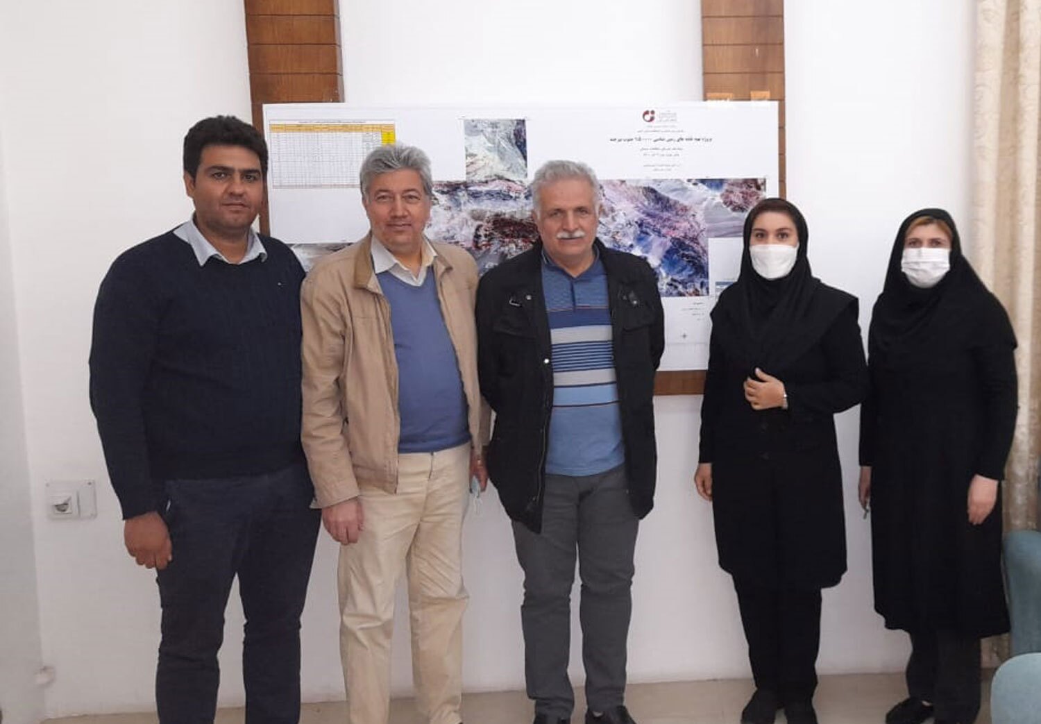 معاون اکتشاف سازمان زمین&zwnj;شناسی و اکتشافات&zwnj;معدنی کشور خبر داد: شناسایی نشانه&zwnj;هایی از کانه&zwnj;زایی طلا، مس، آنتیموان و روی در مطالعات کانی&zwnj;سنگین پهنه خراسان&zwnj;جنوبی