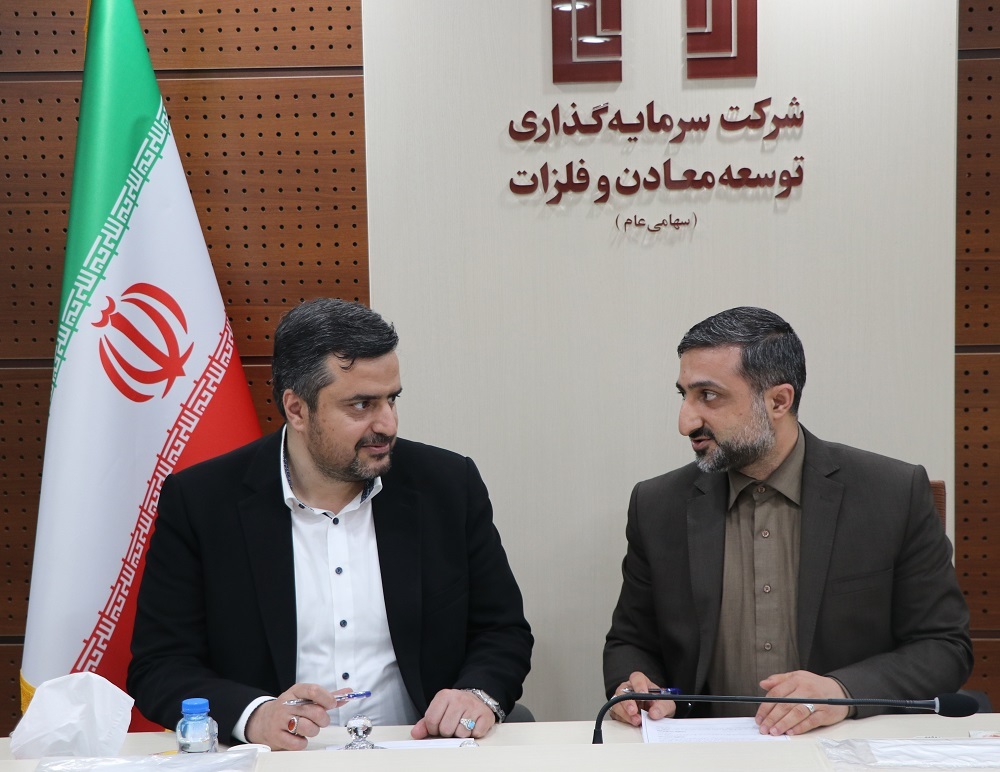 سرمایه گذاری در غرب کشور، توسعه و آبادانی را به همراه دارد/ استفاده از بخش معدن برای تولید ثروت و توسعه کشور
