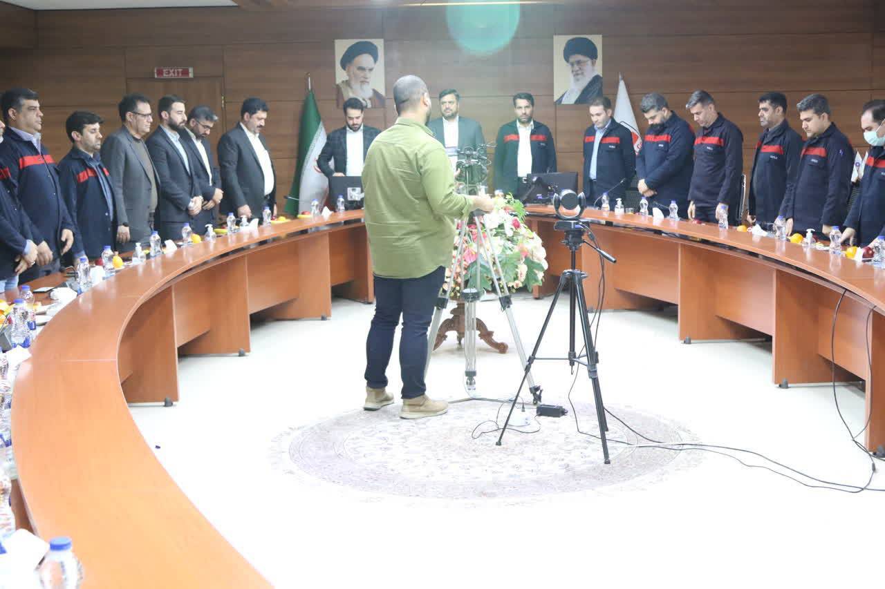 نادری مدیرعامل تاصیکو: تمرکز بر افزایش صادرات محصولات اکسین کنیم/ صادقیان مدیرعامل فولاد اکسین: فولاد اکسین و کارکنان آن را مثل خانواده خود می&zwnj;دانم