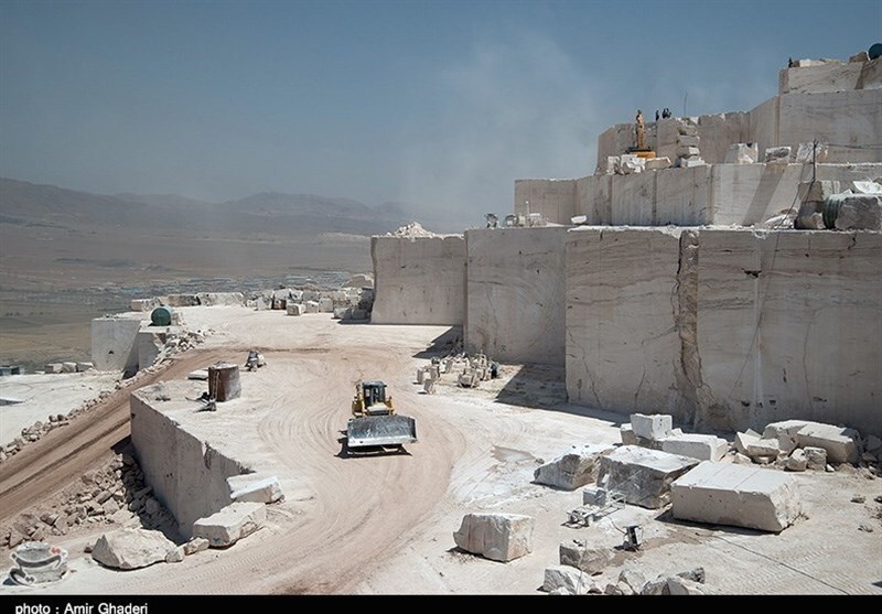 سنگ و معدن ظرفیتی مغفول برای اشتغال پایدار در لرستان/ ذخایر زیرزمینی گنجی پنهان برای آبادانی استان
