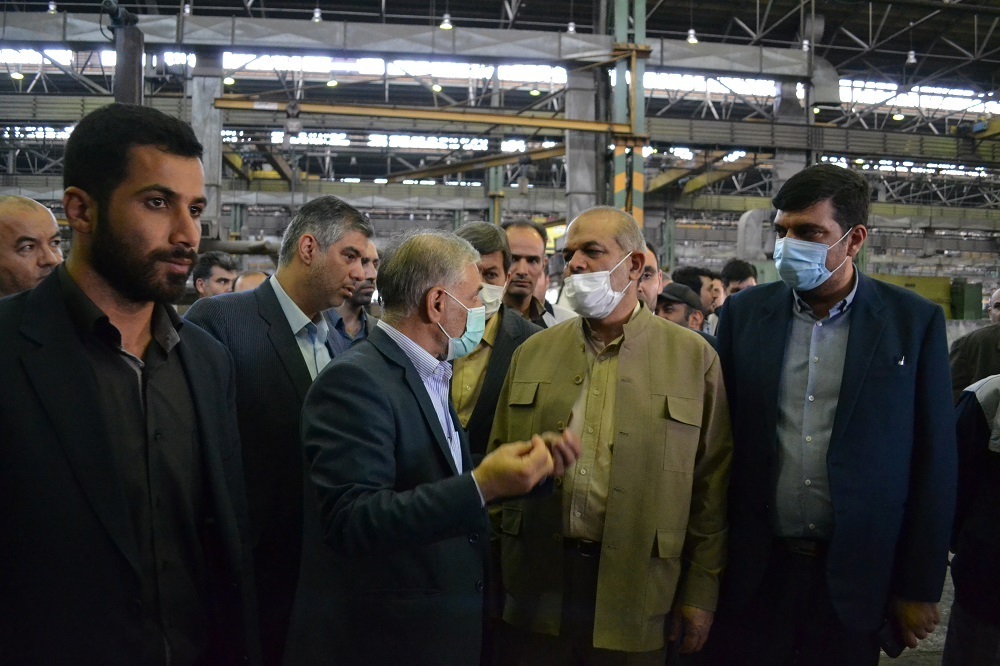 خداحافظی کارگران هپکو از رئیس جمهور با شعار &laquo;رئیسی دوستت داریم&raquo; / افتتاح بزرگترین کارخانه تولید پنل خورشیدی کشور در استان مرکزی
