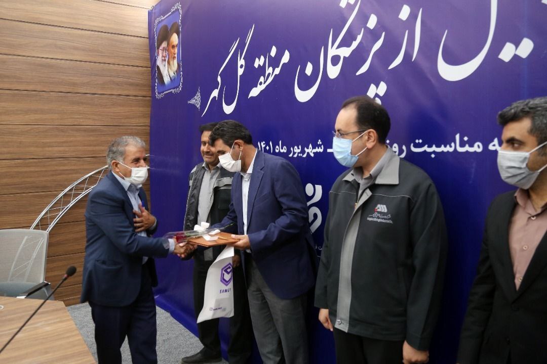 از پزشکان منطقه گل گهر تجلیل شد