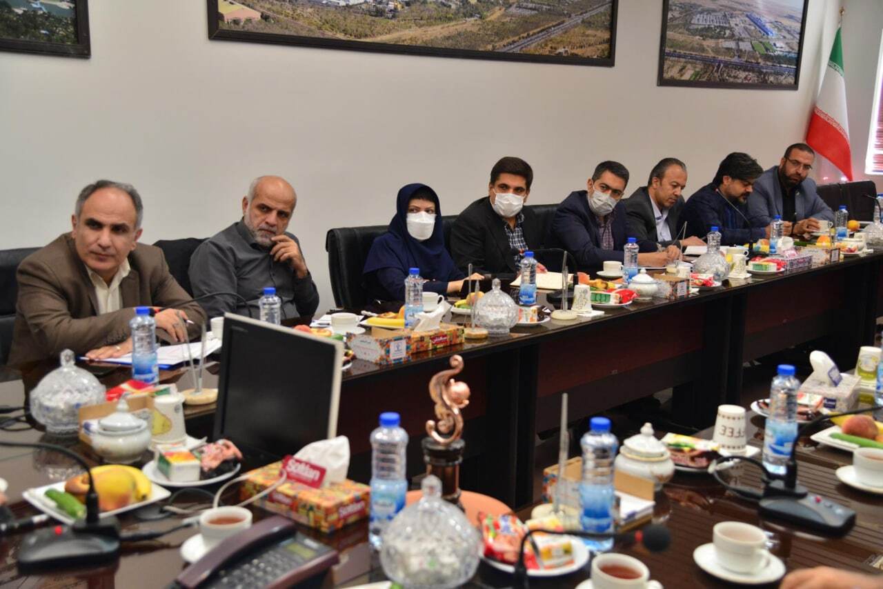 بازدید معاونین و استادان واحد علوم و تحقیقات دانشگاه آزاد اسلامی از شرکت آلومینیوم ایران
