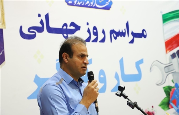 مراسم روز جهانی کارگر و تقدیر از کارگران نمونه گروه ملی صنعتی فولاد ایران برگزار شد