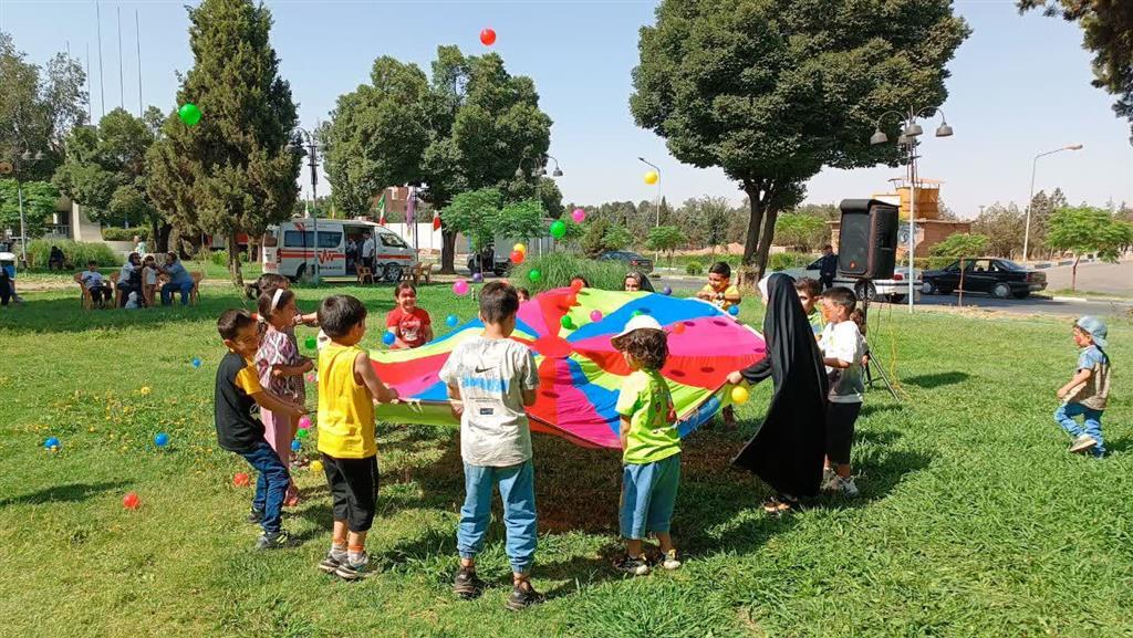 برگزاری دوازدهمین برنامــه بازدید خانواده‌های کارکنان از خط تولید ذوب آهن اصفهان