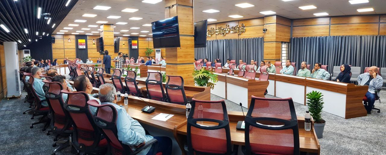 تمدید گواهینامه‌های نظام مدیریت ایمنی و سلامت شغلی (ISO ۴۵۰۰۱:۲۰۱۸) و نظام مدیریت محیط زیست (ISO ۱۴۰۰۱:۲۰۱۵) شرکت فولاد خوزستان
