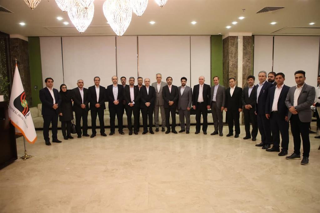 نقش مثبت بانک‌ها در افزایش ظرفیت مالی صنایع معدنی و فولادی/ افتتاح کارخانه آهن‌ اسفنجی شرکت تا پایان دولت سیزدهم