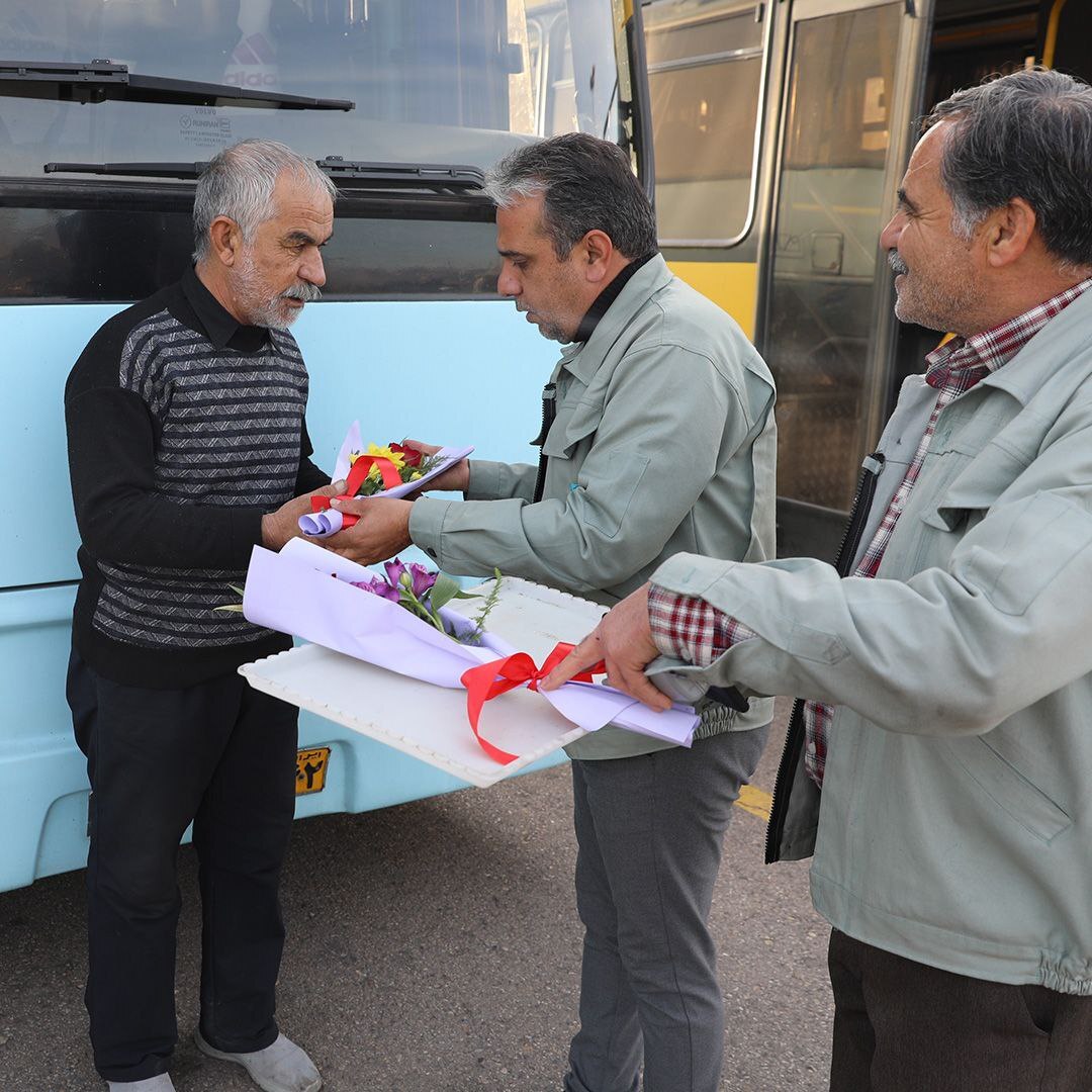 تبریک و خداقوت به رانندگان و فعالان حوزه حمل و نقل شرکت فولاد خراسان