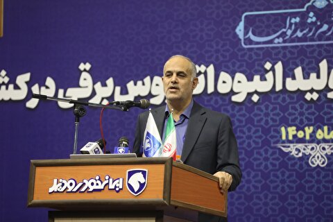 ارزش افزوده صنعت خودرو در مالکیت فرآیند تولید خودرو برقی است