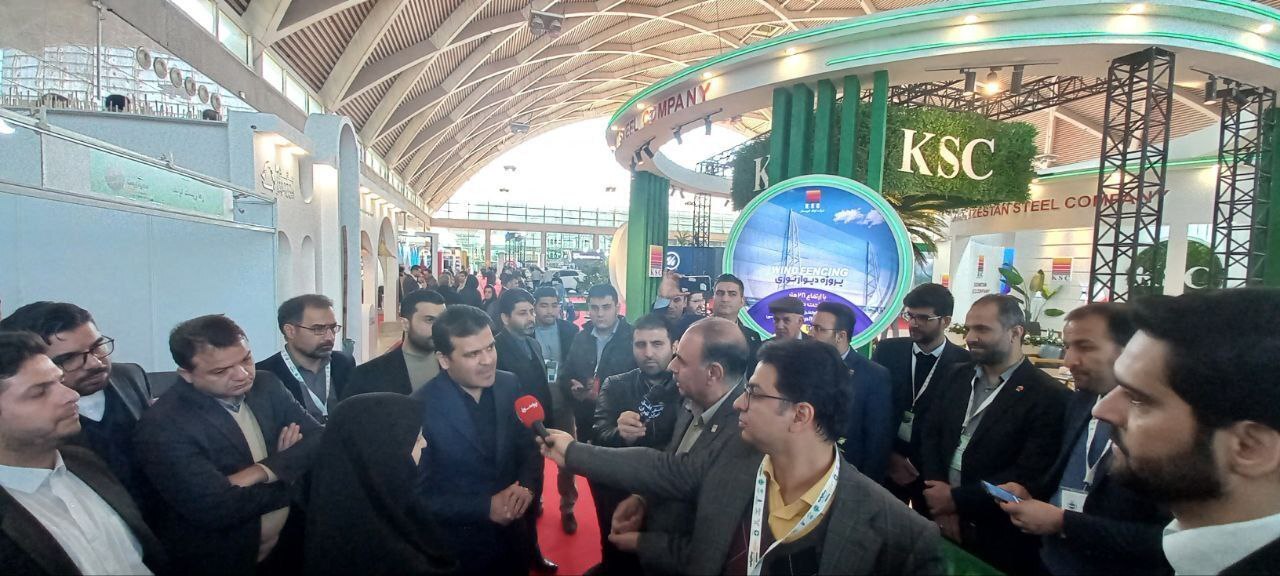 معاون علمی و فناوری و اقتصاد دانش‌بنیان ریاست جمهوری از غرفه فولاد خوزستان در بیست‌ودومین نمایشگاه بین‌المللی محیط زیست بازدید کرد