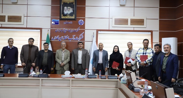 تبادل اطلاعات در زمینه مخاطرات زمین‌شناختی با تاکید بر فرونشست زمین استان فارس صورت می‌گیرد