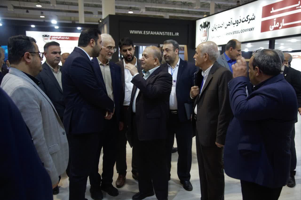 بازدید مسوولین و دستاندرکاران صنعت فولاد از غرفه ذوب آهن اصفهان در نمایشگاه بینالمللی کیش بازدید مسوولین و دستاندرکاران صنعت فولاد از غرفه ذوب آهن اصفهان در نمایشگاه بینالمللی کیش