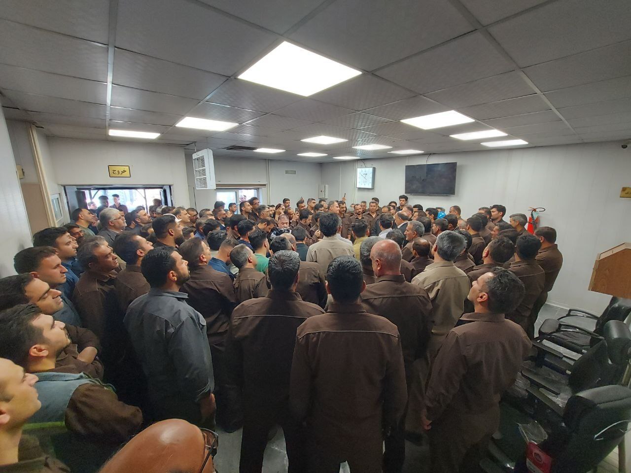مدیرعامل شرکت ملی مس لحظه تحویل سال ۱۴۰۴ را در کنار کارگران مجتمع مس سرچشمه گذراند
