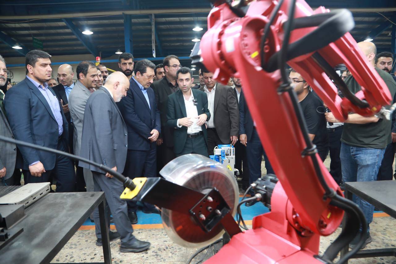 افتتاح خط تولید رباتیک تجهیزات آموزشی در سفر به استان خوزستان افتتاح خط تولید رباتیک تجهیزات آموزشی در سفر به استان خوزستان