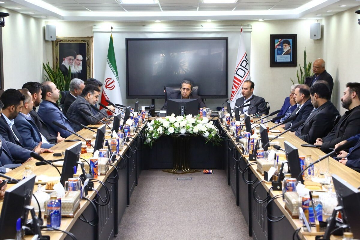 آقاجانلو: کارکنان ایمیدرو در دفاع ملی ۱۲ روزه، پای اهداف سازمانی ایستادند