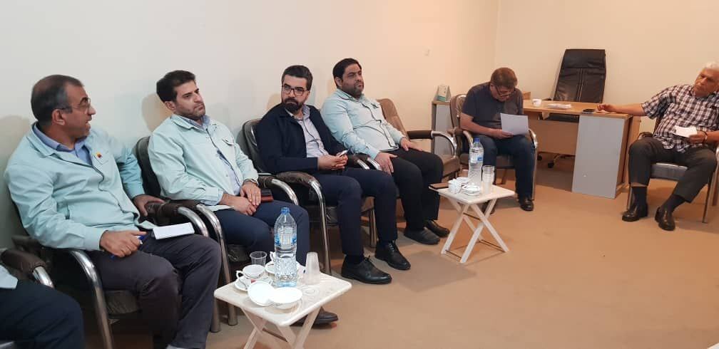 دیدار صمیمانه معاون منابع انسانی و امور اجتماعی با اعضای هیات مدیره کانون بازنشستگان شرکت فولاد خوزستان