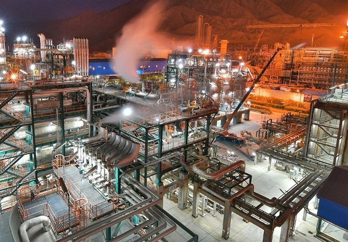 خصوصی‌سازی ۲۱هزار میلیارد تومانی سهام پتروشیمی خلیج فارس