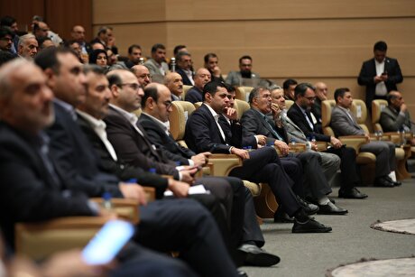گزارش تصویری (۲) از افتتاحیه سمپوزیوم فولاد ۱۴۰۴ در جزیره کیش