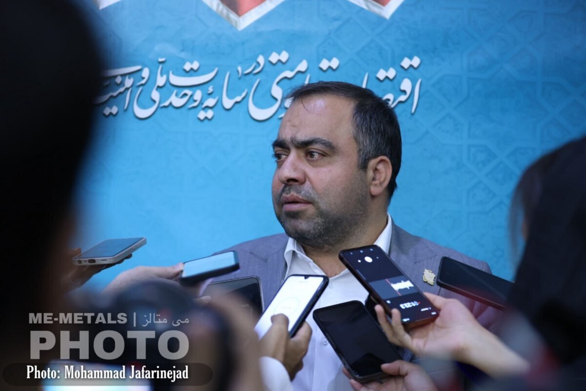 برنامه‌ریزی برای صادرات ۲۰۰ هزار تن شمش در دست اقدام است