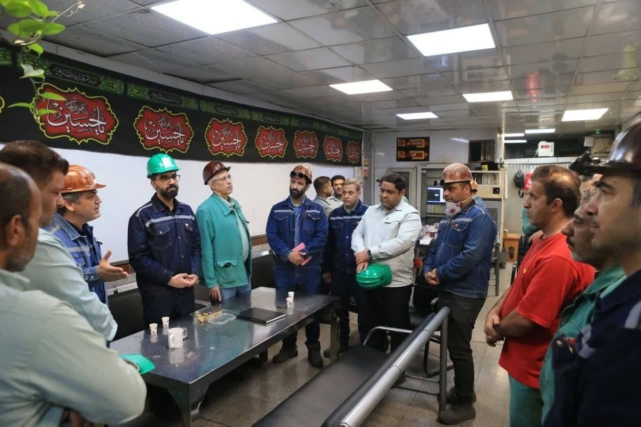 دیدار با کارکنان بخش فولادسازی، ریخته‌گری و دیسپاچینگ