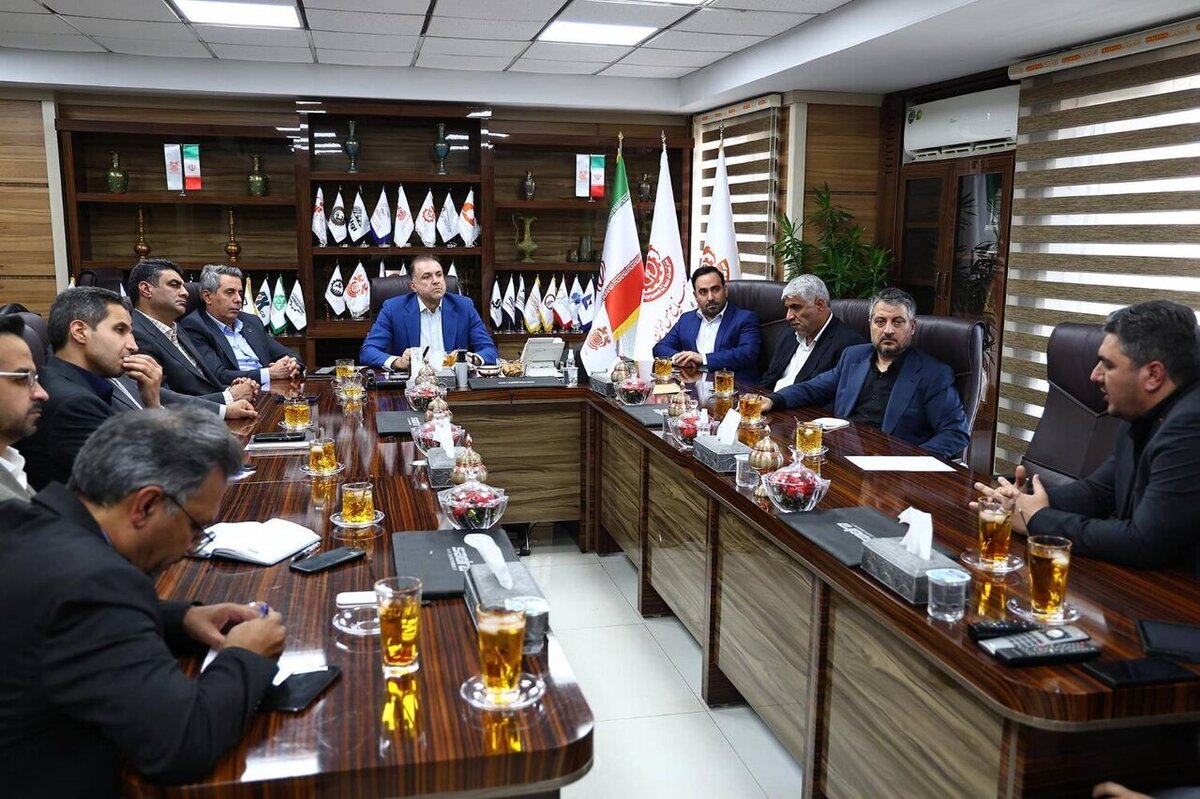 تأکید بر تدوین بسته سیاستی ادغام، توسعه یا انحلال شرکت‌ها با رویکرد سودآوری و تکمیل زنجیره ارزش