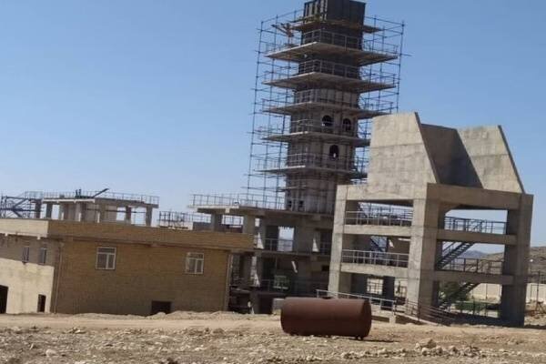 فسفات چرام؛ نیمقرن وعده، چندین کلنگ و یک ضربالاجل تعیینکننده فسفات چرام؛ نیمقرن وعده، چندین کلنگ و یک ضربالاجل تعیینکننده