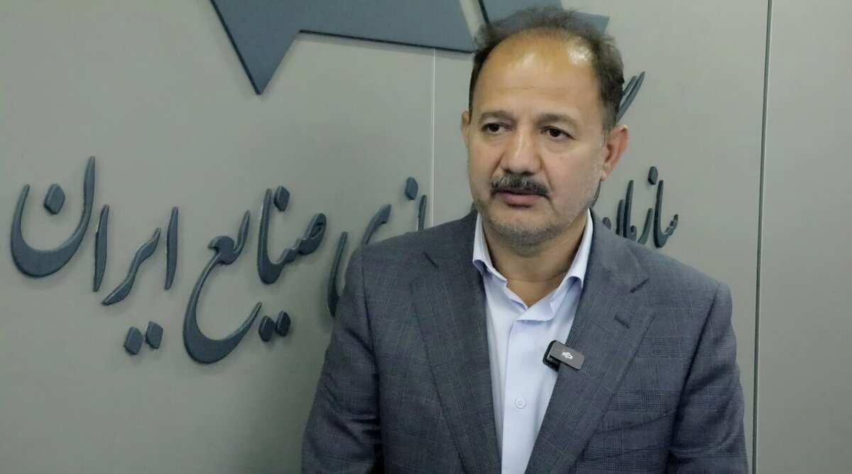 خودروسازان برای عرضه خودروهایشان؛ مصرف‌کننده را به گروگان می‌گیرند